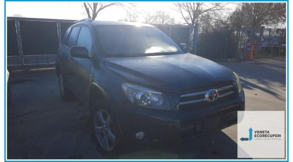TOYOTA RAV 4 3a Serie  del 2006 parti usate e ricambi - Tipo Motore 2ADFHV