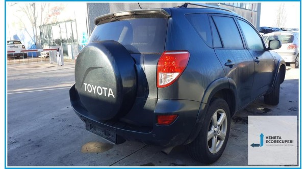 TOYOTA RAV 4 3a Serie  del 2006 parti usate e ricambi - Tipo Motore 2ADFHV