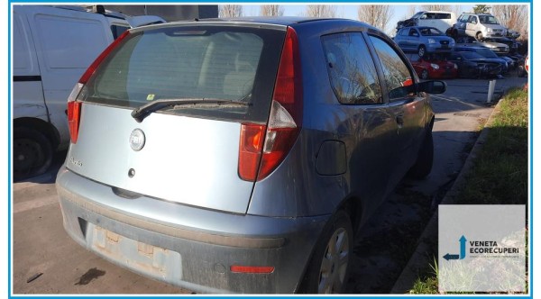 FIAT PUNTO 2U del 2004 parti usate e ricambi - Tipo Motore 188A4000