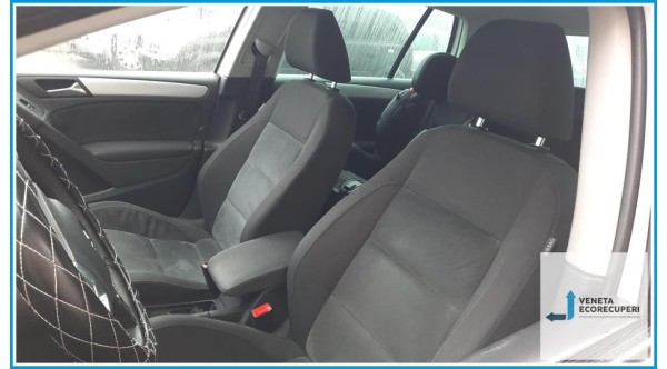 VOLKSWAGEN GOLF 5K/AJ del 2011 parti usate e ricambi - Tipo Motore CHG