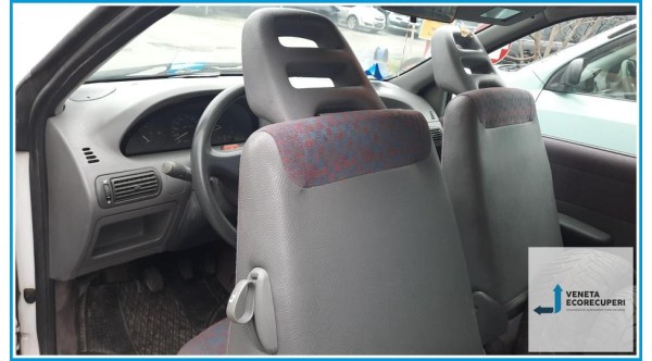 FIAT PUNTO 1a Serie  del 1994 parti usate e ricambi - Tipo Motore 176A6000
