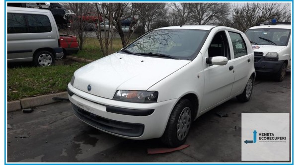 FIAT PUNTO 1N/1P del 2001 parti usate e ricambi - Tipo Motore 188A5000