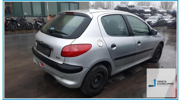 PEUGEOT 206  del 2002 parti usate e ricambi - Tipo Motore HFX