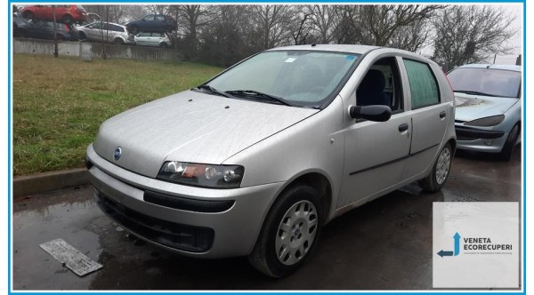 FIAT PUNTO 1N/1P del 2001 parti usate e ricambi - Tipo Motore 188A5000
