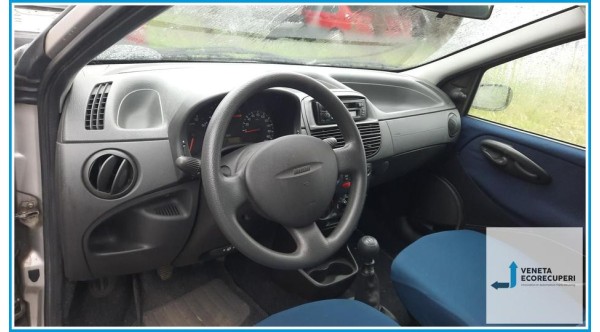 FIAT PUNTO 1N/1P del 2001 parti usate e ricambi - Tipo Motore 188A5000