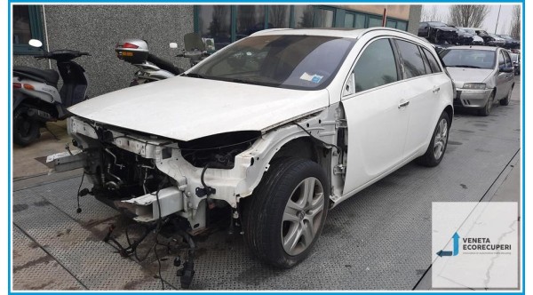 OPEL INSIGNIA G09 del 2010 parti usate e ricambi - Tipo Motore A20DTH