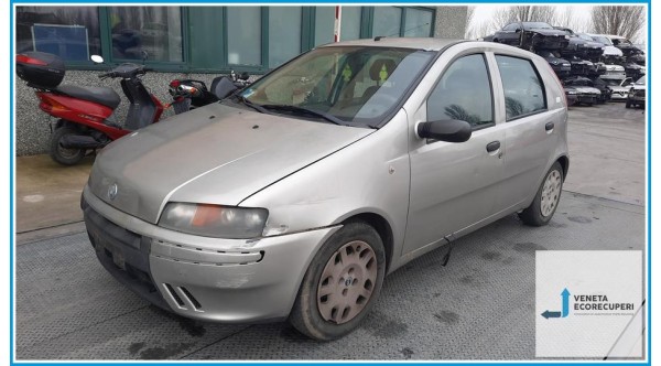 FIAT PUNTO 1N/1P del 2002 parti usate e ricambi - Tipo Motore 188A4000