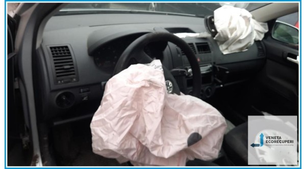 VOLKSWAGEN POLO 9N del 2007 parti usate e ricambi - Tipo Motore BUD