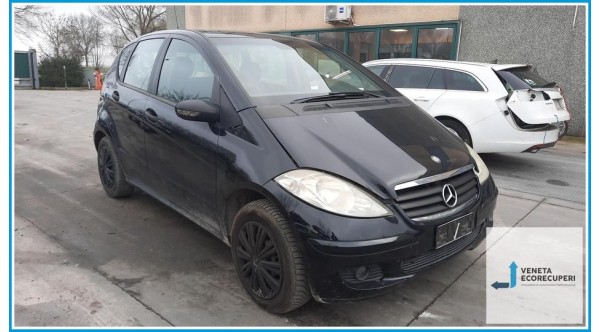 MERCEDES-BENZ Classe A W/C169 del 2005 parti usate e ricambi - Tipo Motore 266920