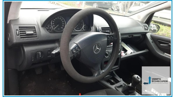 MERCEDES-BENZ Classe A W/C169 del 2005 parti usate e ricambi - Tipo Motore 266920
