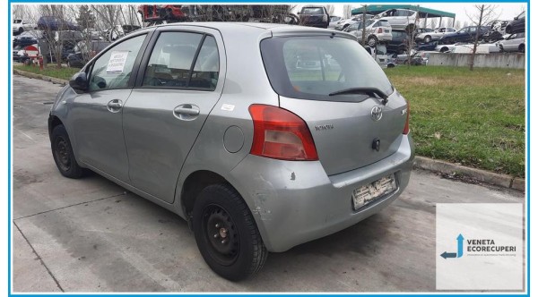 TOYOTA YARIS  del 2006 parti usate e ricambi - Tipo Motore 1KRFE