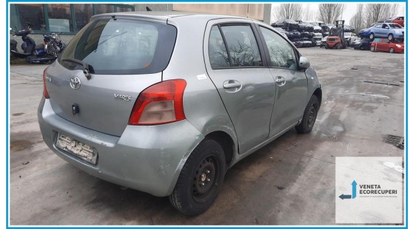 TOYOTA YARIS  del 2006 parti usate e ricambi - Tipo Motore 1KRFE