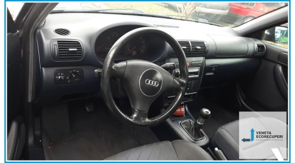 AUDI A3 8L del 2002 parti usate e ricambi - Tipo Motore ASZ