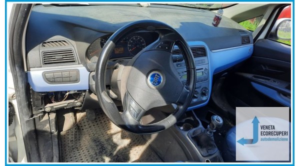FIAT GRANDE PUNTO 2Y del 2006 parti usate e ricambi
