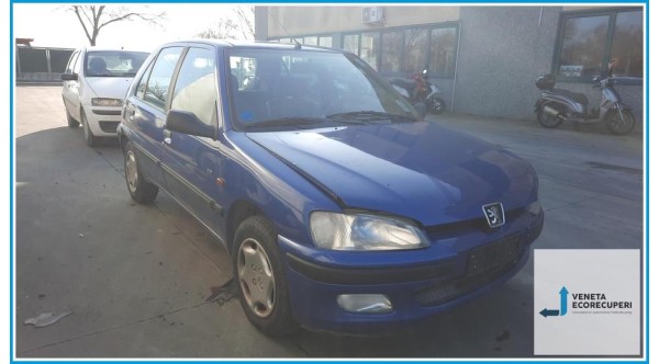 PEUGEOT 106  del 1996 parti usate e ricambi - Tipo Motore HDZ
