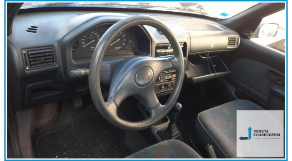 PEUGEOT 106  del 1996 parti usate e ricambi - Tipo Motore HDZ