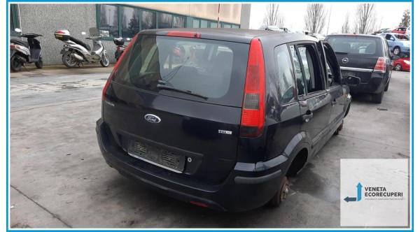 FORD FUSION CBK del 2005 parti usate e ricambi - Tipo Motore F6JA