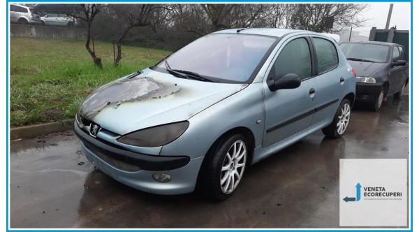 PEUGEOT 206  del 2001 parti usate e ricambi - Tipo Motore HFX