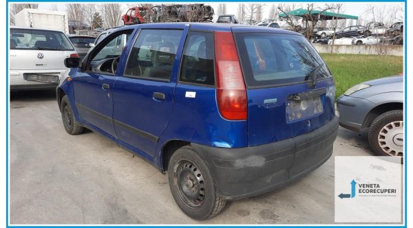 FIAT PUNTO 1a Serie  del 1997 parti usate e ricambi - Tipo Motore 176B2000