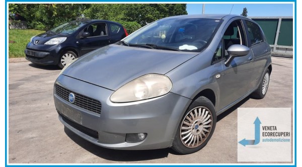 FIAT GRANDE PUNTO 2Y del 2007 parti usate e ricambi