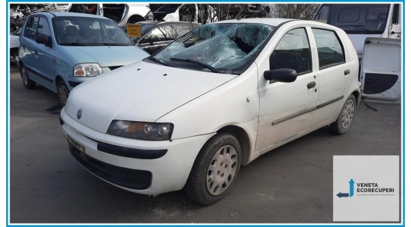FIAT PUNTO 1N/1P del 2001 parti usate e ricambi - Tipo Motore 188A4000