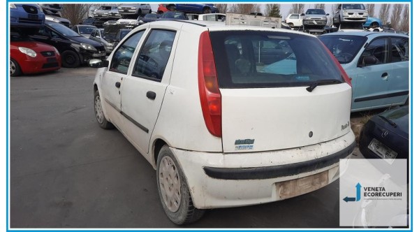 FIAT PUNTO 1N/1P del 2001 parti usate e ricambi - Tipo Motore 188A4000