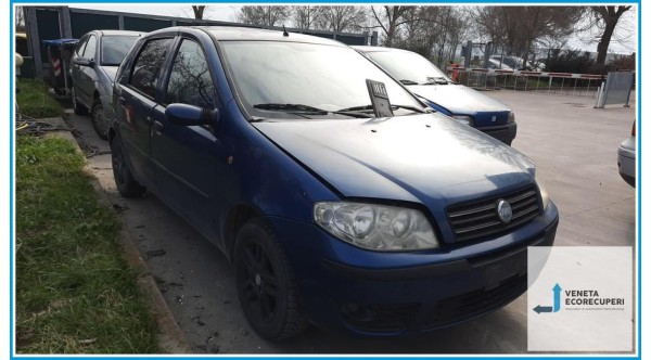 FIAT PUNTO 1N/1P del 2004 parti usate e ricambi - Tipo Motore 188A4000