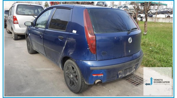 FIAT PUNTO 1N/1P del 2004 parti usate e ricambi - Tipo Motore 188A4000