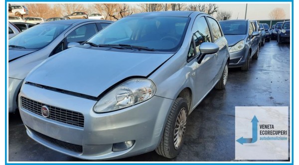 FIAT GRANDE PUNTO 2Y del 2008 parti usate e ricambi