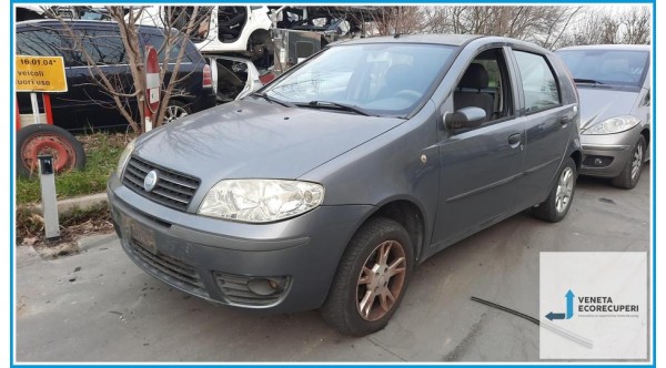 FIAT PUNTO 2U del 2004 parti usate e ricambi - Tipo Motore 188A4000