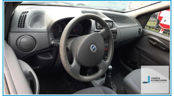 FIAT PUNTO 2U del 2004 parti usate e ricambi - Tipo Motore 188A4000