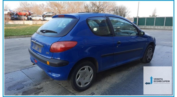 PEUGEOT 206  del 2002 parti usate e ricambi - Tipo Motore HFX