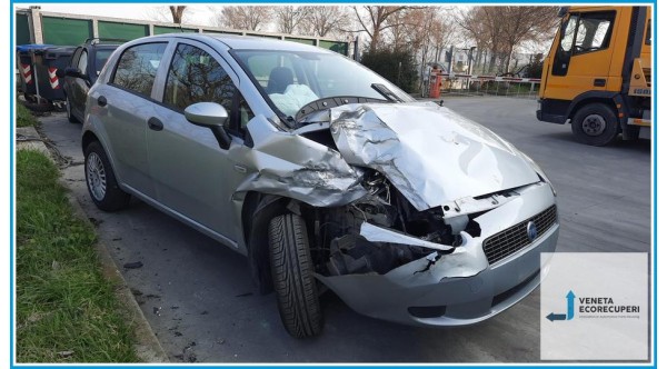 FIAT GRANDE PUNTO 2Y del 2008 parti usate e ricambi - Tipo Motore 199A4000