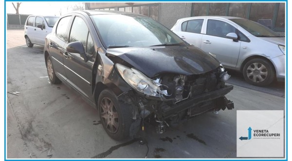 PEUGEOT 207  del 2011 parti usate e ricambi - Tipo Motore 8HR