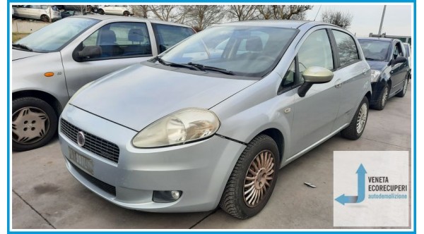 FIAT GRANDE PUNTO 2Y del 2008 parti usate e ricambi