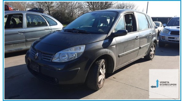 RENAULT SCENIC 2a Serie  del 2006 parti usate e ricambi - Tipo Motore K4MD8