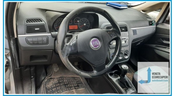 FIAT GRANDE PUNTO 2Y del 2008 parti usate e ricambi