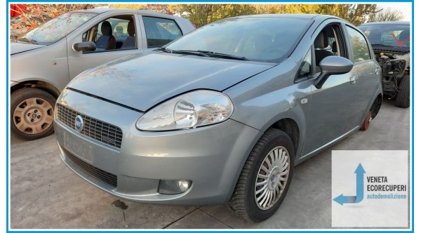 FIAT GRANDE PUNTO 2Y del 2007 parti usate e ricambi