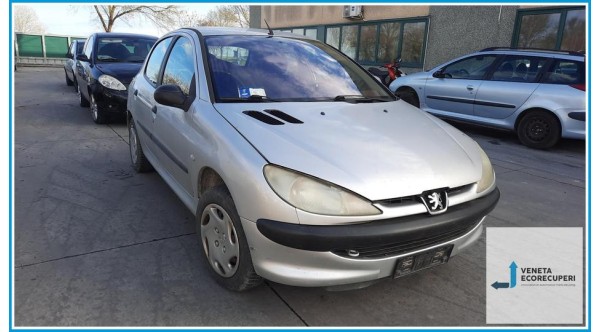 PEUGEOT 206  del 2002 parti usate e ricambi - Tipo Motore HFX
