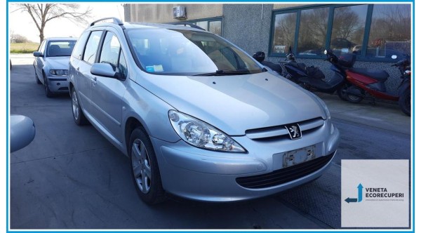 PEUGEOT 307  del 2004 parti usate e ricambi - Tipo Motore RHY