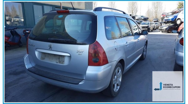 PEUGEOT 307  del 2004 parti usate e ricambi - Tipo Motore RHY
