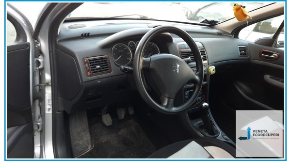 PEUGEOT 307  del 2004 parti usate e ricambi - Tipo Motore RHY