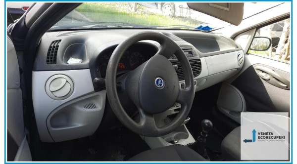 FIAT PUNTO 2U del 2004 parti usate e ricambi - Tipo Motore 188A4000