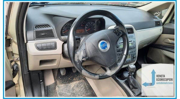 FIAT GRANDE PUNTO 2Y del 2005 parti usate e ricambi