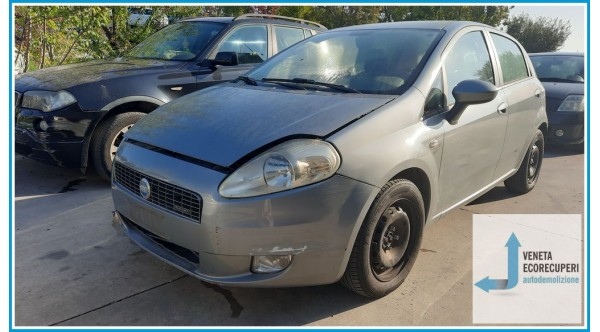 FIAT GRANDE PUNTO 2Y del 2006 parti usate e ricambi