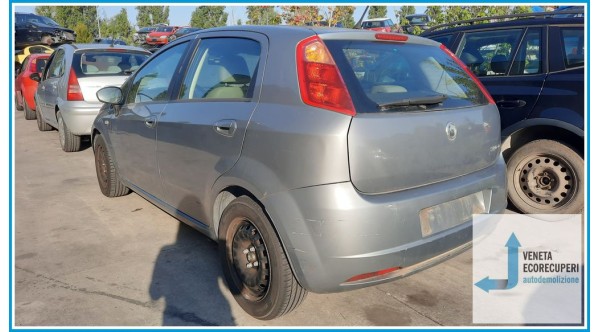 FIAT GRANDE PUNTO 2Y del 2006 parti usate e ricambi