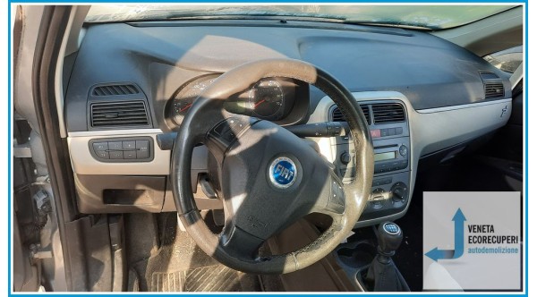 FIAT GRANDE PUNTO 2Y del 2006 parti usate e ricambi
