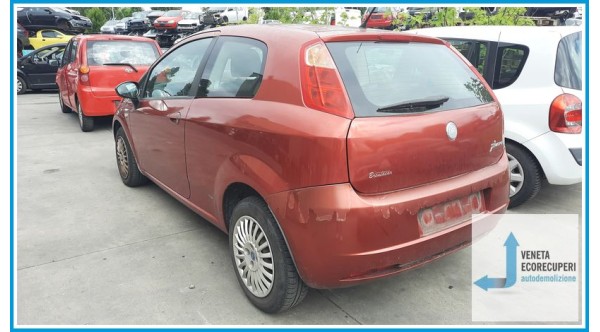 FIAT GRANDE PUNTO 2Y del 2006 parti usate e ricambi