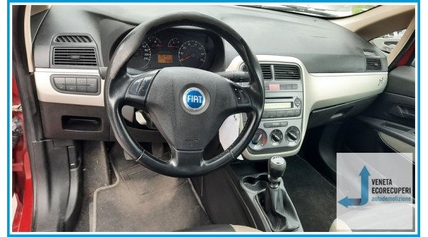 FIAT GRANDE PUNTO 2Y del 2006 parti usate e ricambi