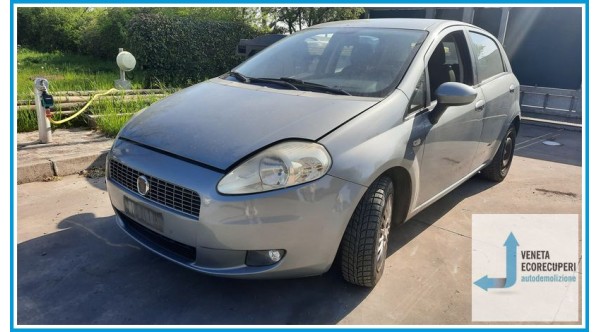 FIAT GRANDE PUNTO 2Y del 2008 parti usate e ricambi